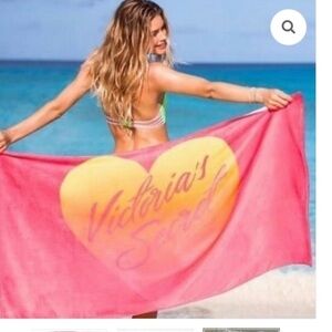 RARE Victoria’s Secret Pink Ombre Heart Beach Towel Discontinued